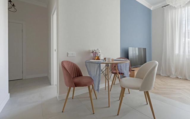 С.утками на улице Благодатной