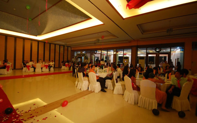 A&A Plaza Hotel