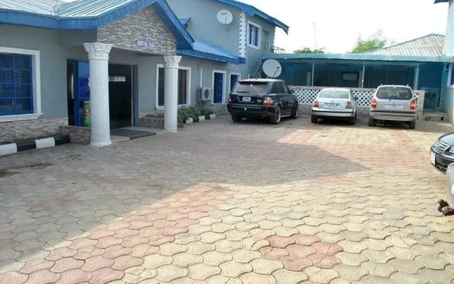 Habbot Hotels