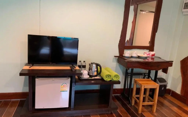 Baan Po Ngam Resort