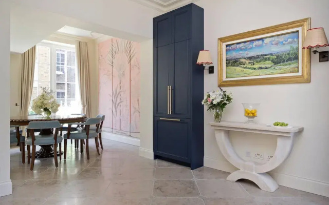 Elegant 5-bed House Chelsea