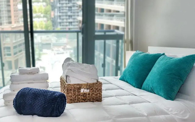 Trendy, Executive Studio, In Downtown To