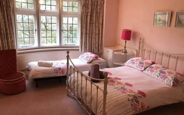 Chineways by Driven Holiday Homes
