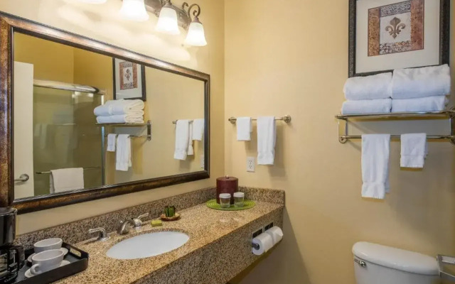 Natchez Grand Hotel & Suites On the River