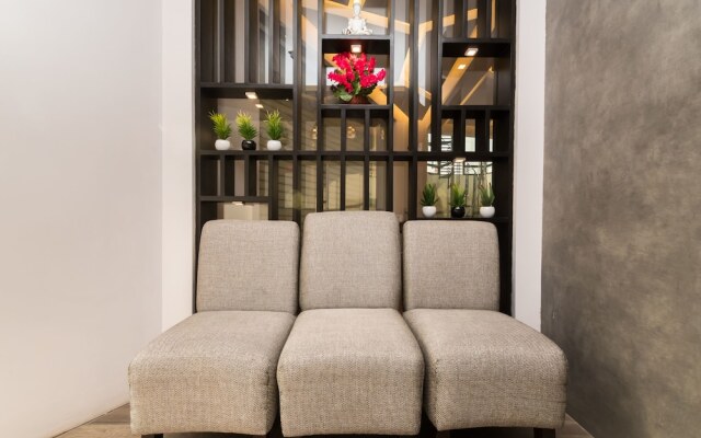 OYO 10614 Hotel Glassotel