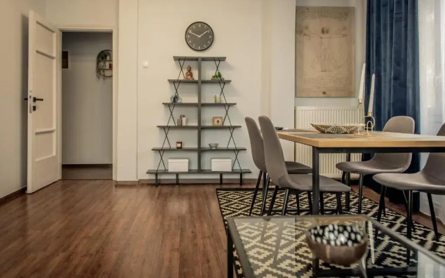 Poseidon's Apartment on White Tower Midas Home