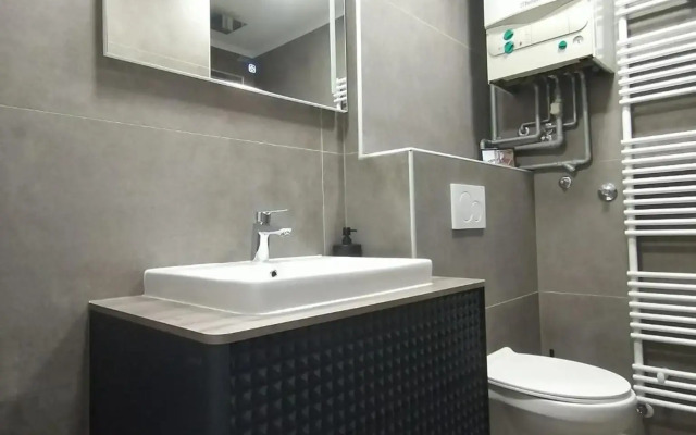 Slatka sobica za dvoje sa upotrebom zajednicke kuhinje i kupaonice