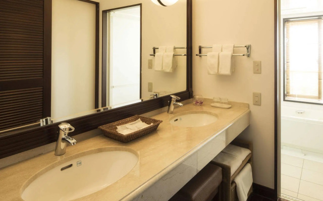 Hotel Nirakanai Kohamajima