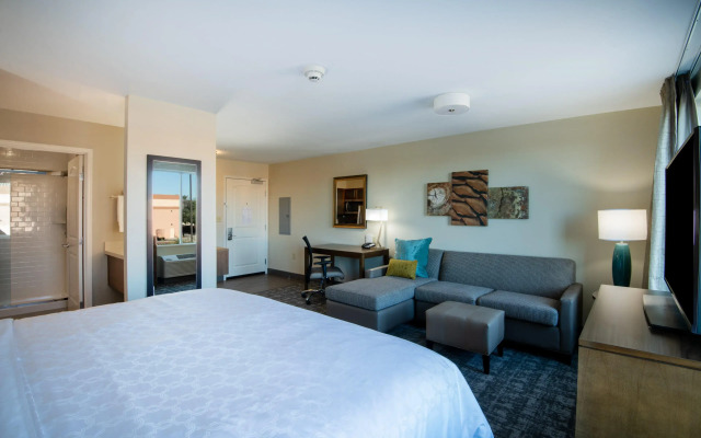 Staybridge Suites Scottsdale - Talking Stick by IHG