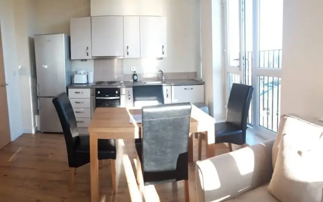 Golden Heights 10