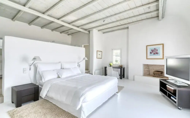 Crystal Villa 6 Bedroom