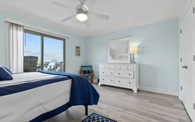 Barefoot Ventures 4 Bedroom Townhouse by RedAwning