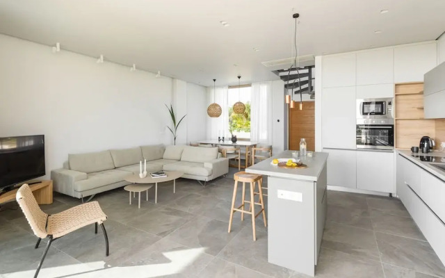 Luria Homes-Villa B