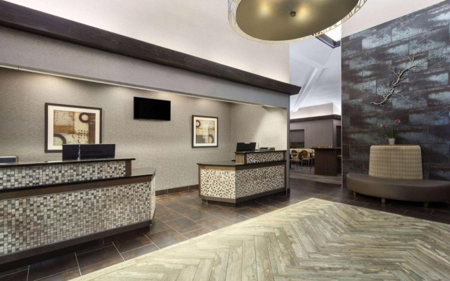 Comfort Inn West