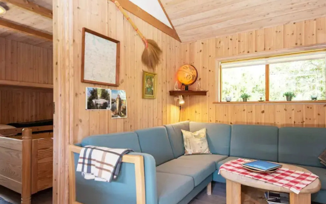 6 Person Holiday Home in Hovborg