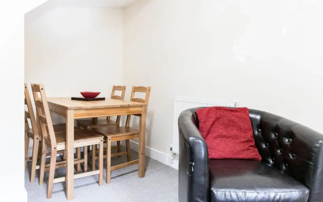Flexi-Lets@Old Rectory Court, Frimley
