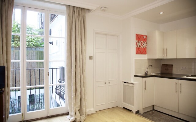 A Place Like Home - Inviting Flat near South Kensington