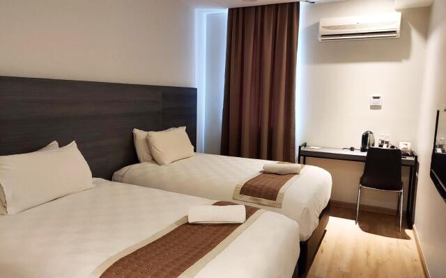 The Leverage Business Hotel Mergong