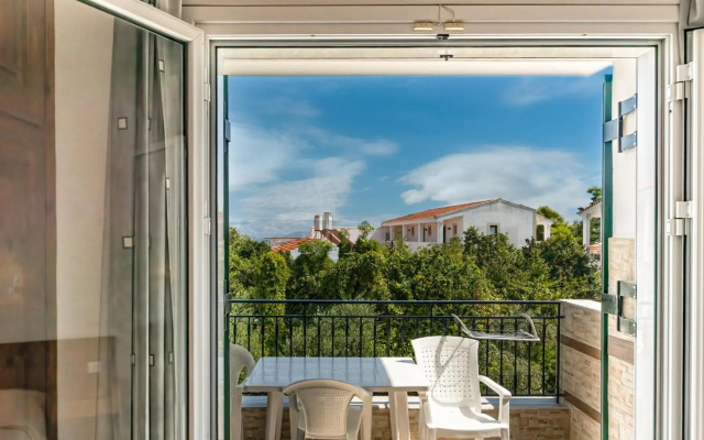 Chandris Apartments