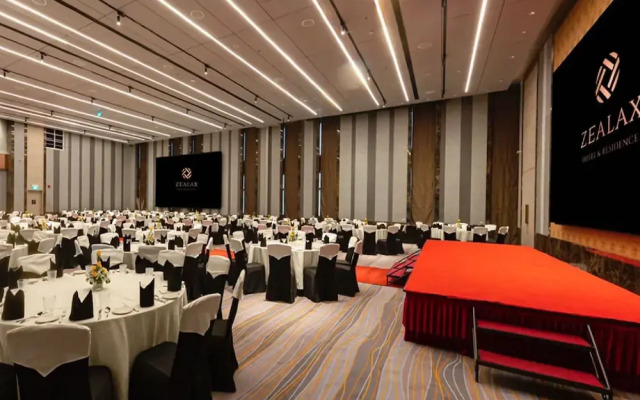 Zealax Hotel & Residence