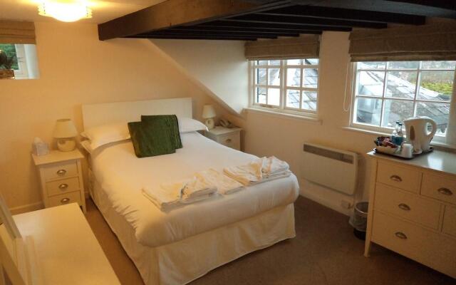 Mariners Hotel