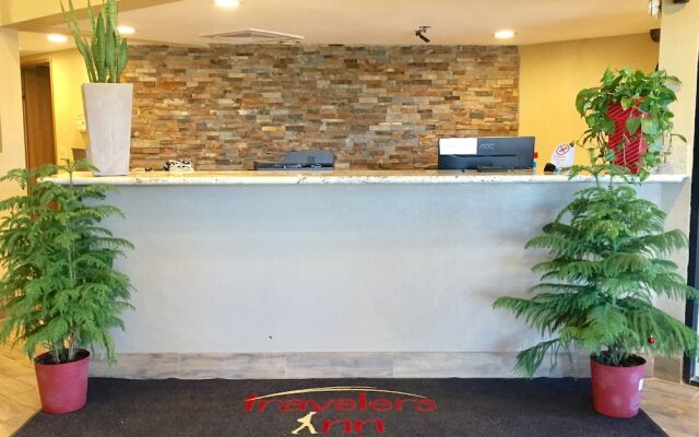 Travelers Inn