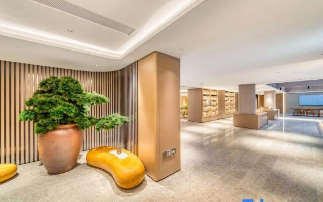 JI Hotel (Ningbo Tianyi Square Drum-Tower Subway Station)