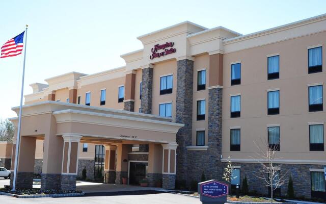 Hampton Inn & Suites Robbinsville