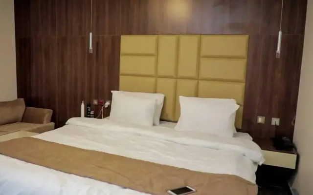 Villa Toscana Hotel Asaba