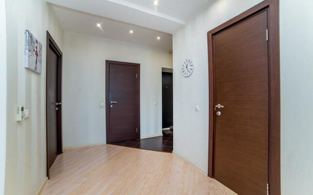 Европа Центр на улице Фролова 31