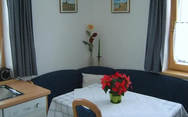 Haus Bauer Appartment II mit Balkon