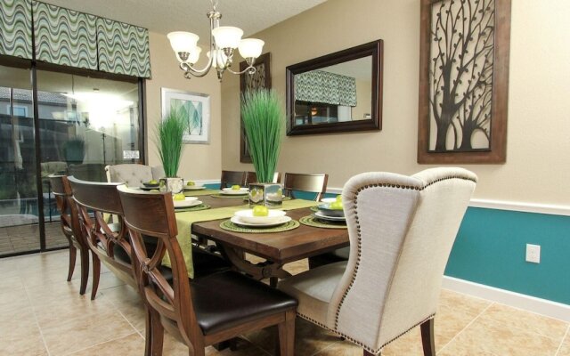 1405 Thunderbird Road