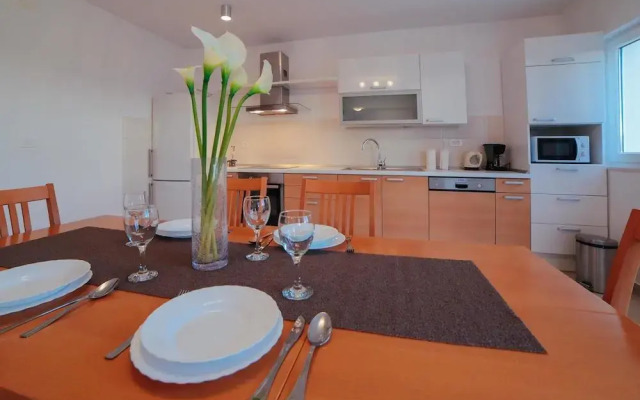 Apartments Villa Carica