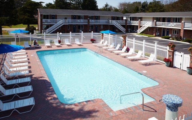 Breezeway Boutique Hotel