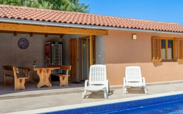 Ena Pula Comfortable Holiday Residence