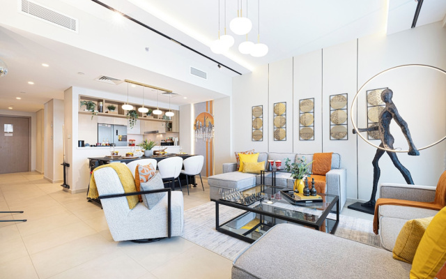 DVH Luxe Retreat 4BR Burj View Apartment