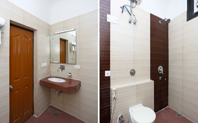 OYO 16688 Hotel Vrs