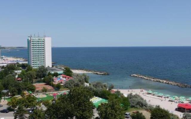 Hotel Capitol