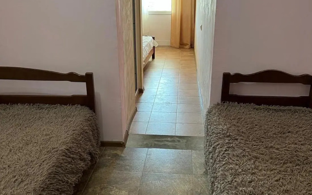 The Guest House At Henry's