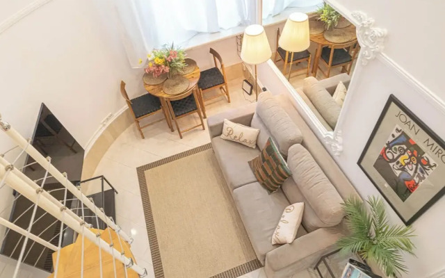 Gray Dalbion Puerto Banus