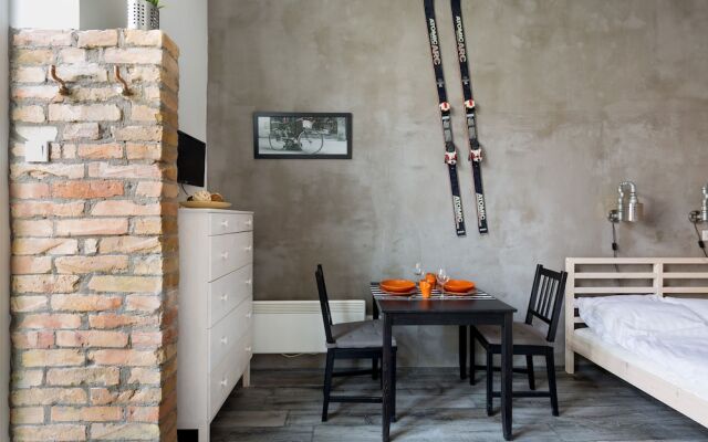 Downtown Studio Apartment