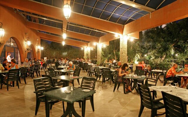 Navarria Hotel