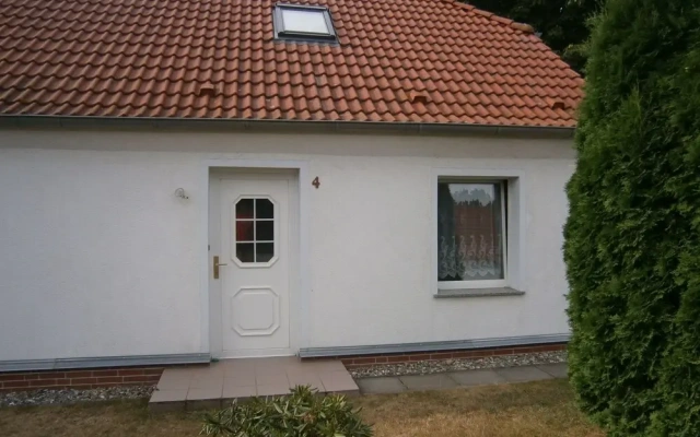 Charming Apartment in Wischuer with Private Terrace