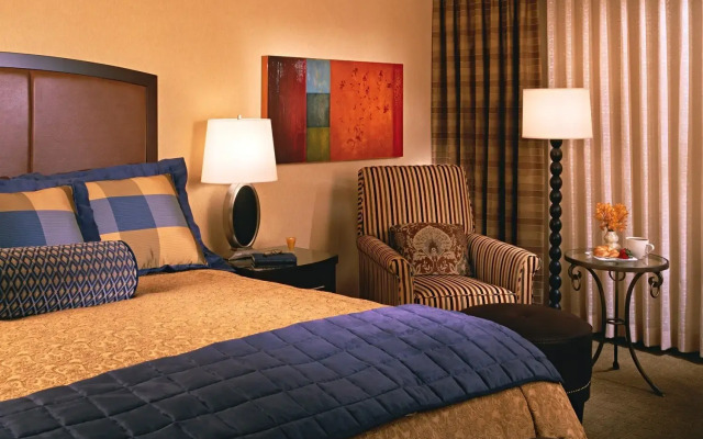 Renaissance Dallas Addison Hotel