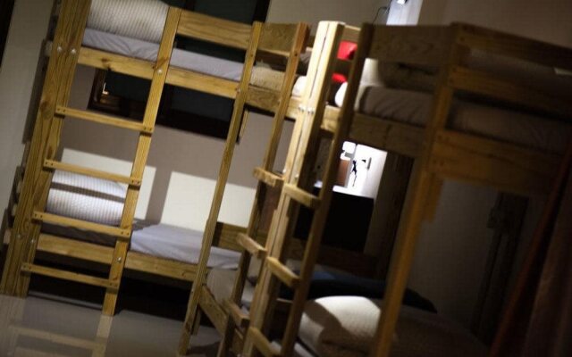 Be Good Hostel