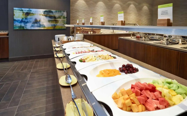 DoubleTree by Hilton Hotel & Conference Centre Regina