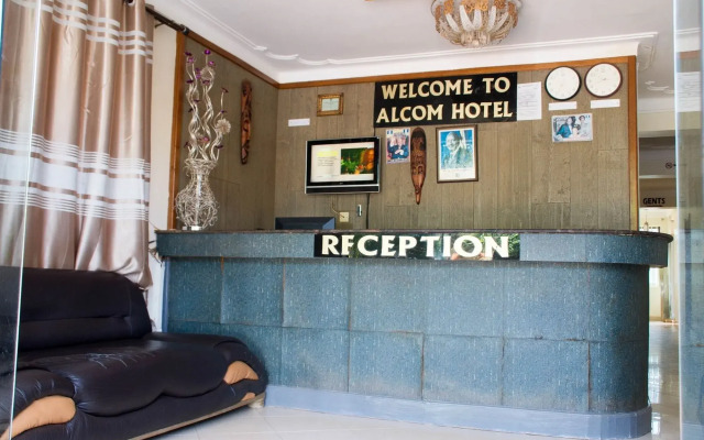 Alcom Hotel