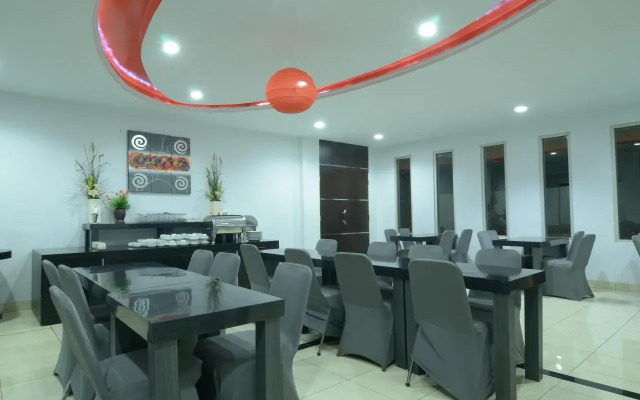 Boulevard Hotel