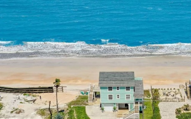 Hemingway Sunrise by Vtrips