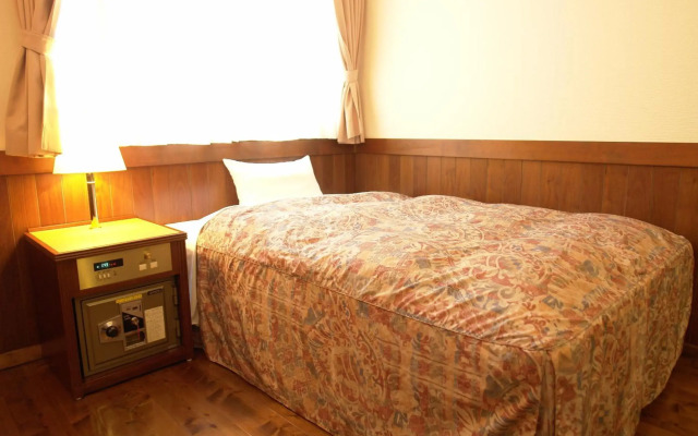 Rakuchin Hotel